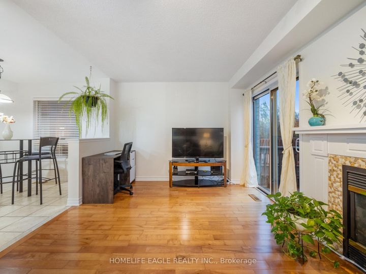 Photo 3 at 14 Corvette Court, Fletcher's Meadow, Brampton