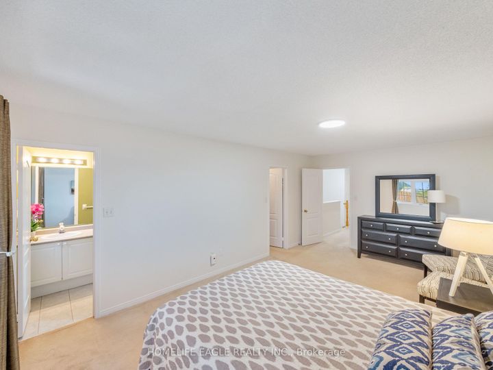 Photo 11 at 14 Corvette Court, Fletcher's Meadow, Brampton