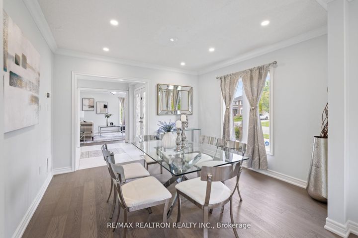 Photo 8 at 1 Emily Court, Oak Ridges Lake Wilcox, Richmond Hill