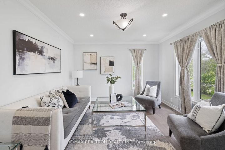 Photo 9 at 1 Emily Court, Oak Ridges Lake Wilcox, Richmond Hill