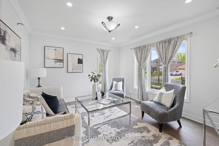 Photo 10 at 1 Emily Court, Oak Ridges Lake Wilcox, Richmond Hill