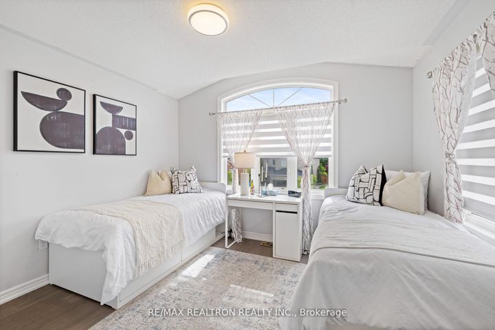 Photo 26 at 1 Emily Court, Oak Ridges Lake Wilcox, Richmond Hill