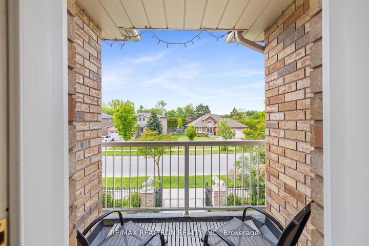 Photo 30 at 1 Emily Court, Oak Ridges Lake Wilcox, Richmond Hill
