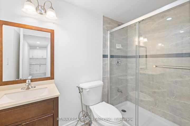 Photo 34 at 1 Emily Court, Oak Ridges Lake Wilcox, Richmond Hill