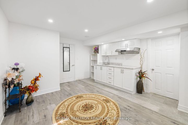 Photo 37 at 1 Emily Court, Oak Ridges Lake Wilcox, Richmond Hill