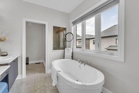 Photo 21 at 41 Marvin Avenue, GO Glenorchy, Oakville