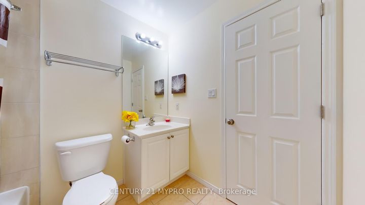 Photo 39 at 2244 Norfolk Drive, RO River Oaks, Oakville