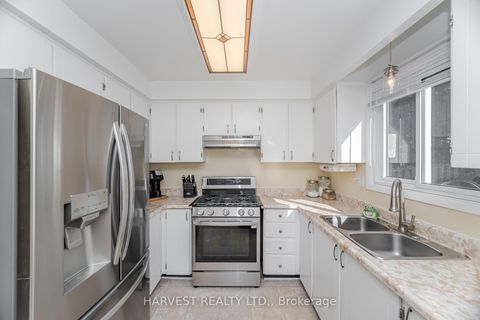 Photo 17 at 354 Darlington Crescent E, London, Newmarket