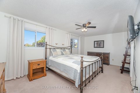 Photo 24 at 354 Darlington Crescent E, London, Newmarket Photo 24 at 354 Darlington Crescent E, London, Newmarket