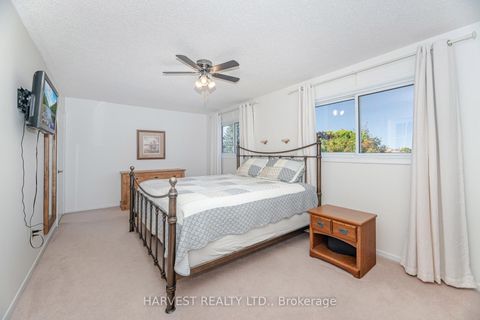 Photo 25 at 354 Darlington Crescent E, London, Newmarket