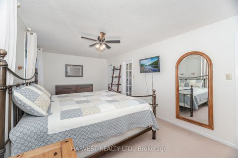 Photo 26 at 354 Darlington Crescent E, London, Newmarket