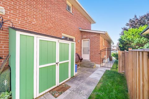 Photo 37 at 354 Darlington Crescent E, London, Newmarket