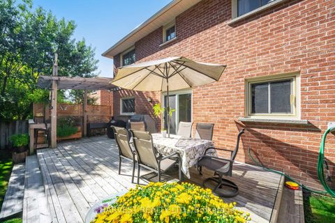 Photo 38 at 354 Darlington Crescent E, London, Newmarket Photo 38 at 354 Darlington Crescent E, London, Newmarket