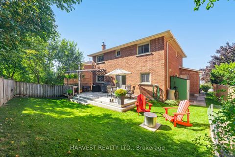 Photo 41 at 354 Darlington Crescent E, London, Newmarket Photo 41 at 354 Darlington Crescent E, London, Newmarket