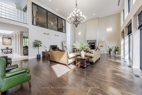 Photo 11 at 5 Abrams Place, Windfields, Toronto