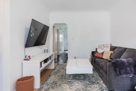 Photo 2 at 203 Virginia Avenue, Lumsden, Toronto