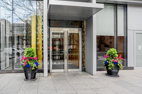 Photo 2 at 207 - 55 Scollard Street, Annex, Toronto
