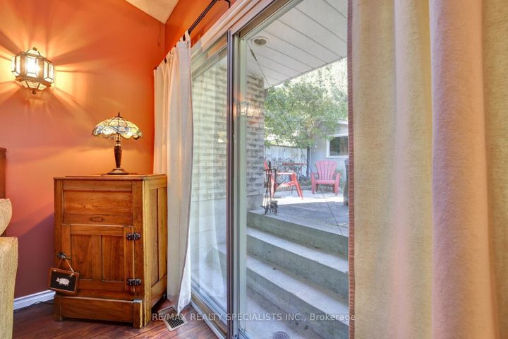 Photo 17 at 2617 Pinkwell Drive, Sheridan, Mississauga