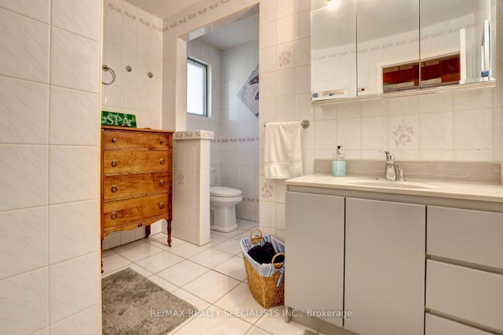 Photo 21 at 2617 Pinkwell Drive, Sheridan, Mississauga