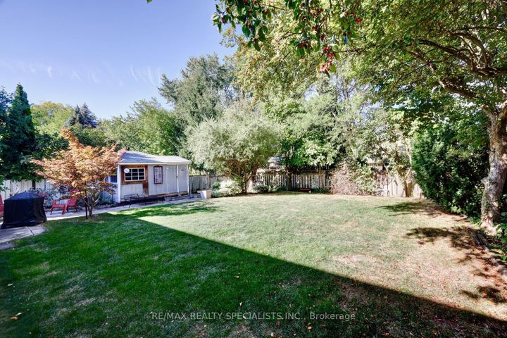 Photo 31 at 2617 Pinkwell Drive, Sheridan, Mississauga