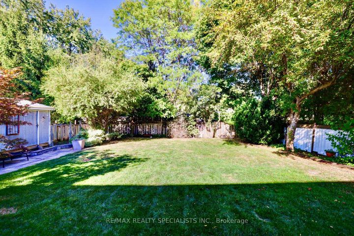 Photo 32 at 2617 Pinkwell Drive, Sheridan, Mississauga