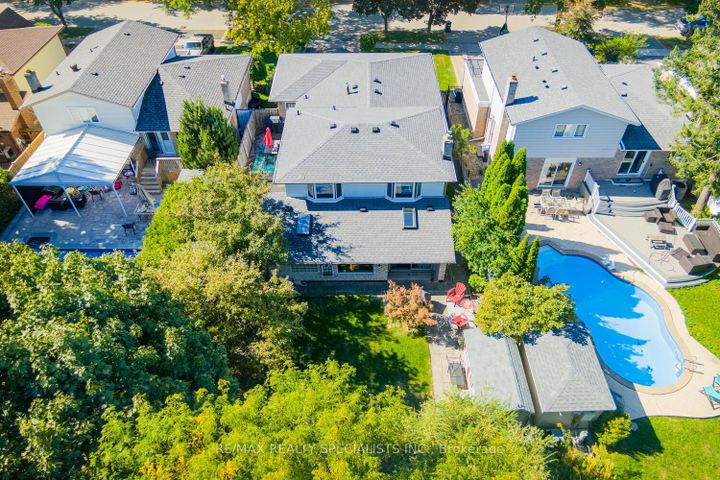 Photo 35 at 2617 Pinkwell Drive, Sheridan, Mississauga