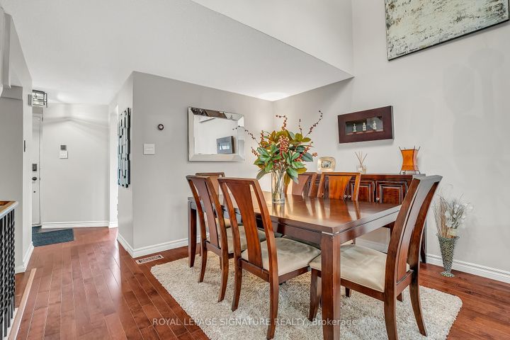Photo 7 at 22 Dutch Myrtle Way, Don Mills, Toronto