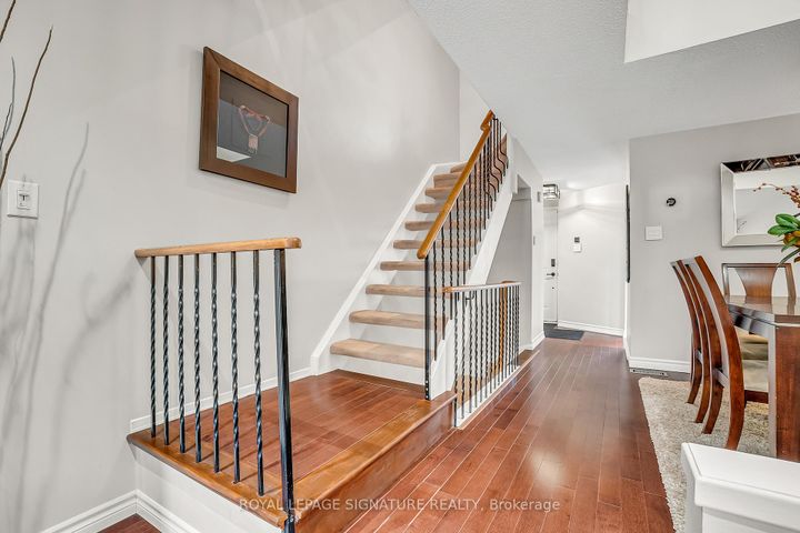Photo 14 at 22 Dutch Myrtle Way, Don Mills, Toronto