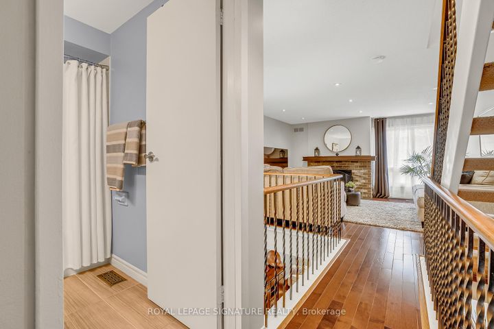 Photo 15 at 22 Dutch Myrtle Way, Don Mills, Toronto