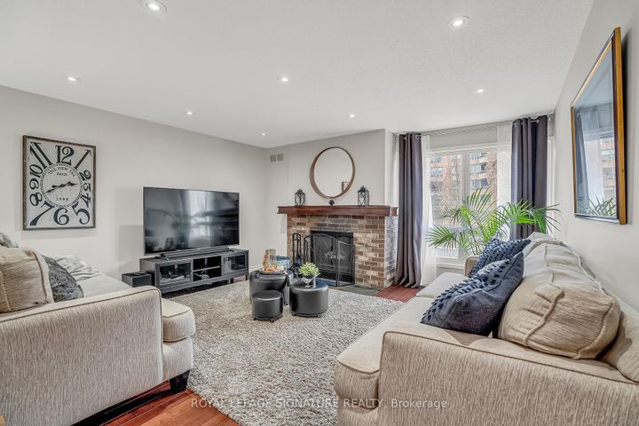 Photo 18 at 22 Dutch Myrtle Way, Don Mills, Toronto
