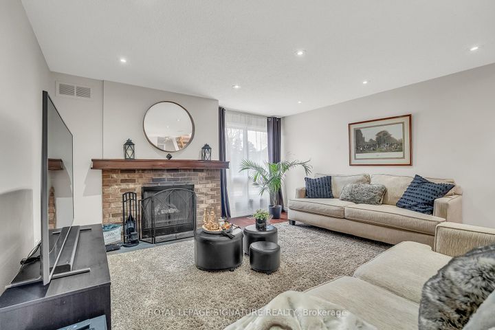 Photo 19 at 22 Dutch Myrtle Way, Don Mills, Toronto