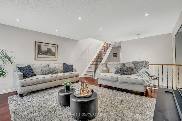 Photo 20 at 22 Dutch Myrtle Way, Don Mills, Toronto