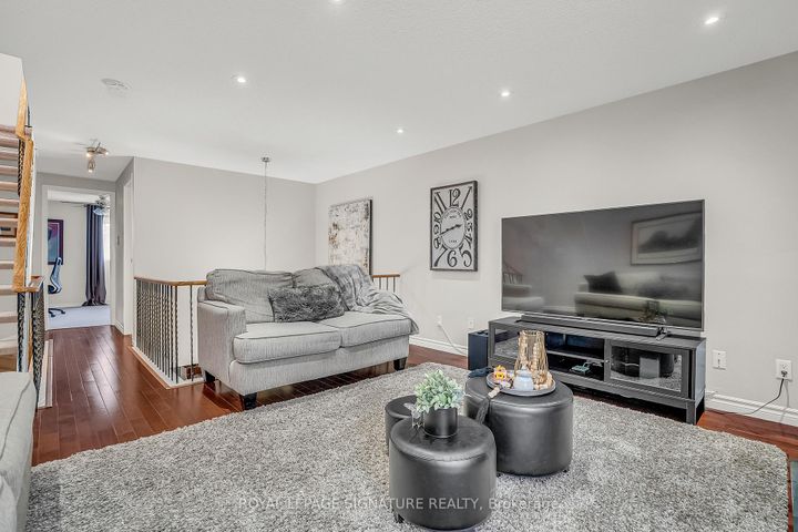 Photo 21 at 22 Dutch Myrtle Way, Don Mills, Toronto