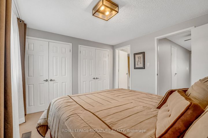 Photo 36 at 22 Dutch Myrtle Way, Don Mills, Toronto