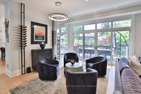 Photo 9 at 182 Charnwood Drive, FD Ford, Oakville