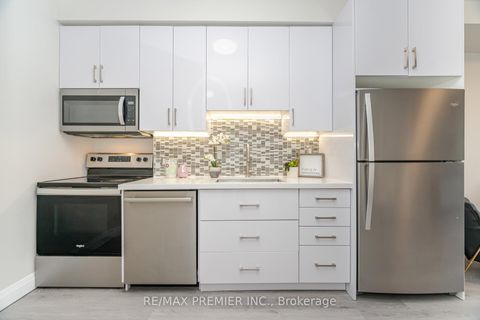 Photo 7 at 717 - 1005 King Street W, Niagara, Toronto