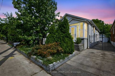 Photo 1 at 1269 Broadview Avenue, Broadview North, Toronto