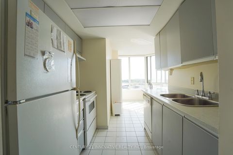 Photo 7 at 916 - 11753 Sheppard Avenue E, Rouge E11, Toronto