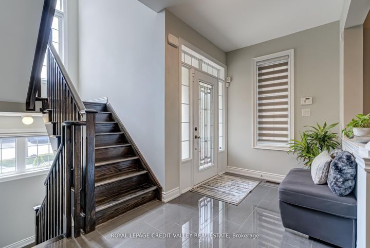 Photo 2 at 44 Walbrook Road, Credit Valley, Brampton