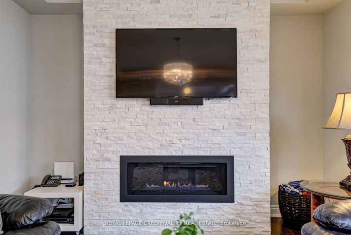 Photo 7 at 44 Walbrook Road, Credit Valley, Brampton