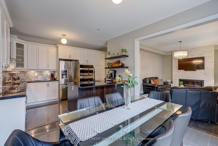 Photo 12 at 44 Walbrook Road, Credit Valley, Brampton