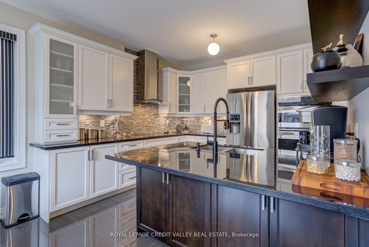 Photo 14 at 44 Walbrook Road, Credit Valley, Brampton