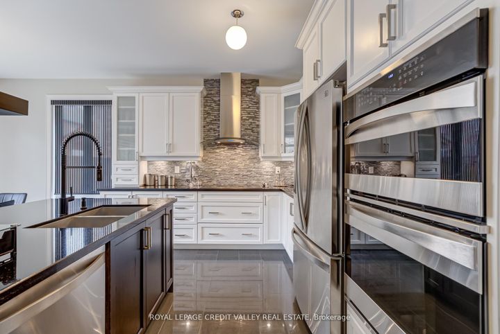 Photo 15 at 44 Walbrook Road, Credit Valley, Brampton