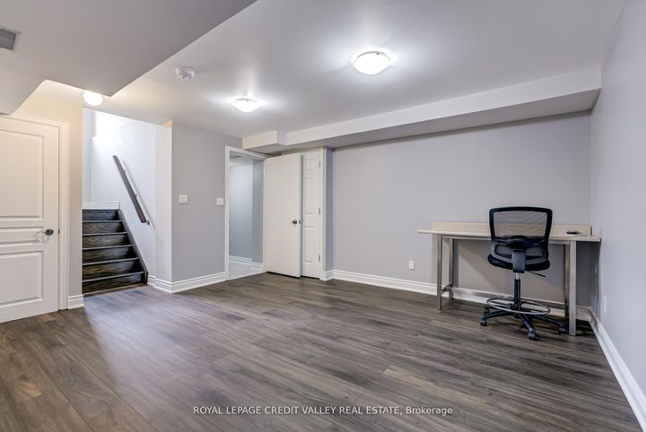 Photo 36 at 44 Walbrook Road, Credit Valley, Brampton