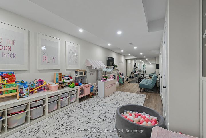 Photo 26 at 7 London Pride Drive, Jefferson, Richmond Hill