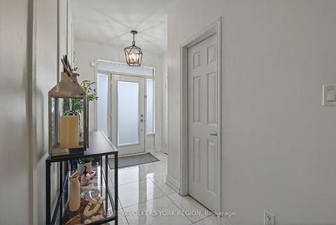 Photo 5 at 7 London Pride Drive, Jefferson, Richmond Hill