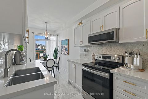 Photo 13 at 7 London Pride Drive, Jefferson, Richmond Hill