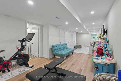 Photo 25 at 7 London Pride Drive, Jefferson, Richmond Hill