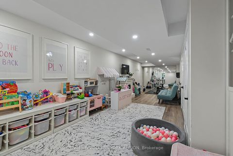 Photo 26 at 7 London Pride Drive, Jefferson, Richmond Hill