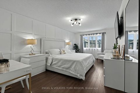 Photo 31 at 7 London Pride Drive, Jefferson, Richmond Hill